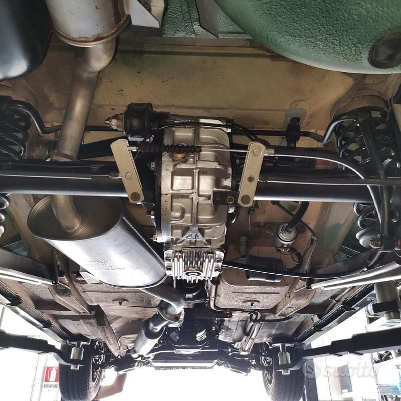 Usata Alfa Romeo Spider 115 CV (84 kW) 1992 Verde Cabrio