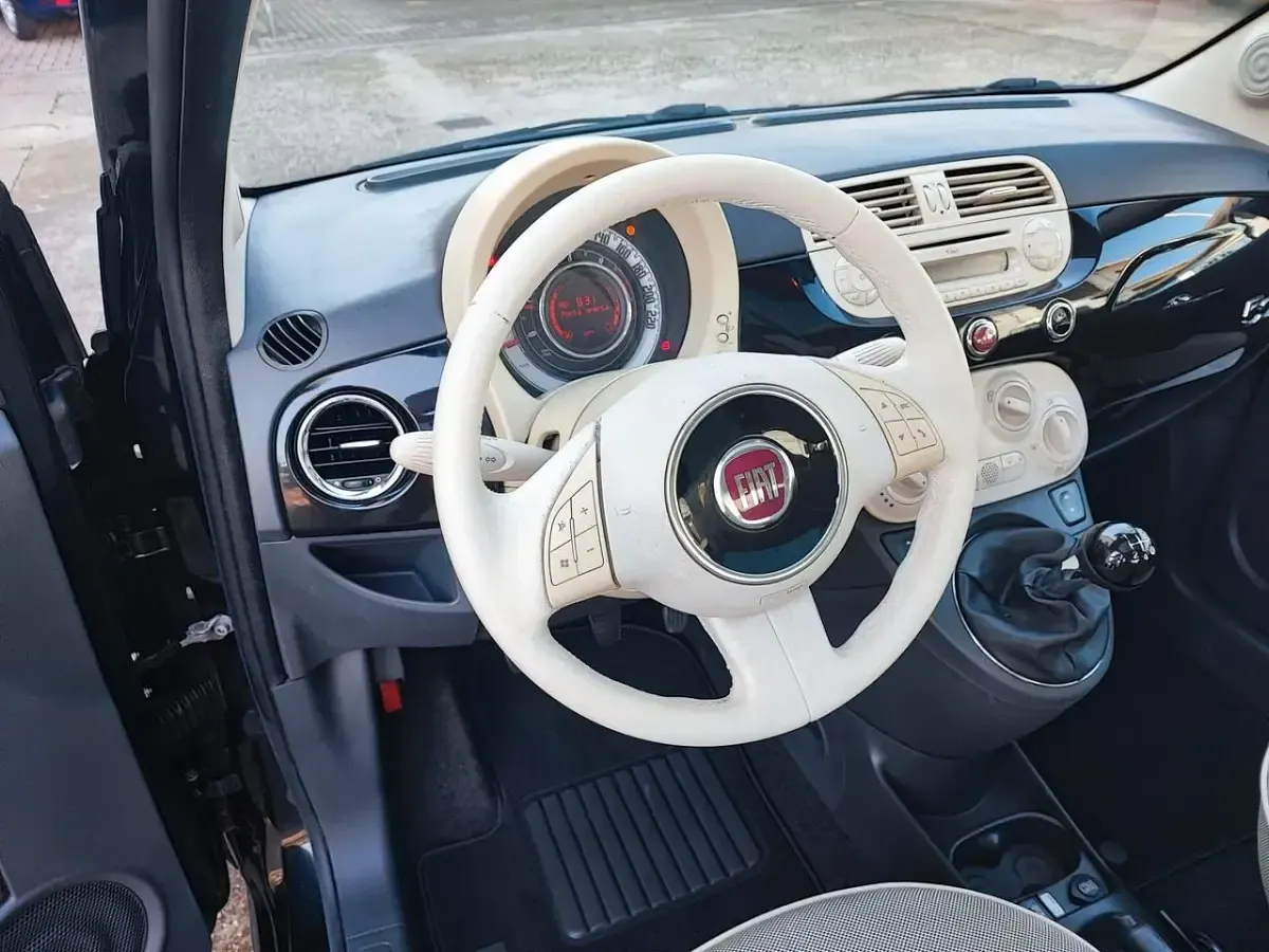 Usata Fiat 500 Lounge 95 CV (69 kW) 2012 Nero Utilitaria
