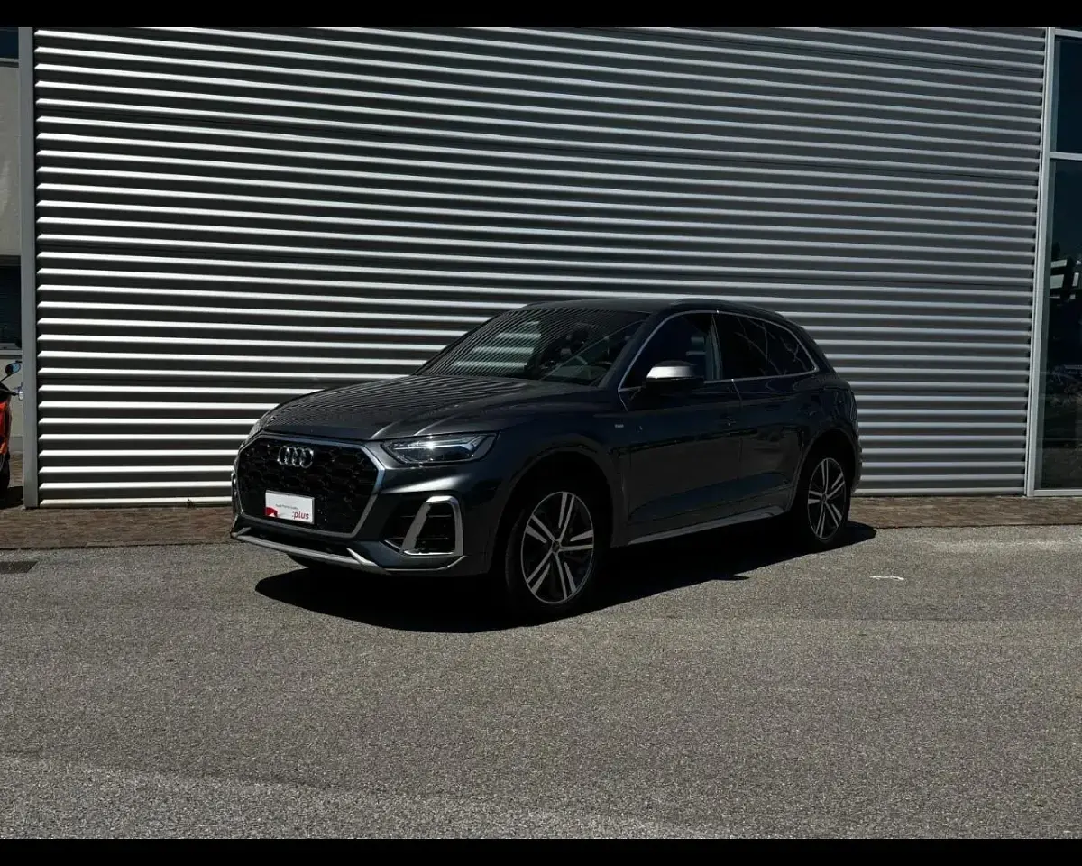 Usata Audi Q5 S-line plus 265 CV (194 kW) 2024 Grigio SUV