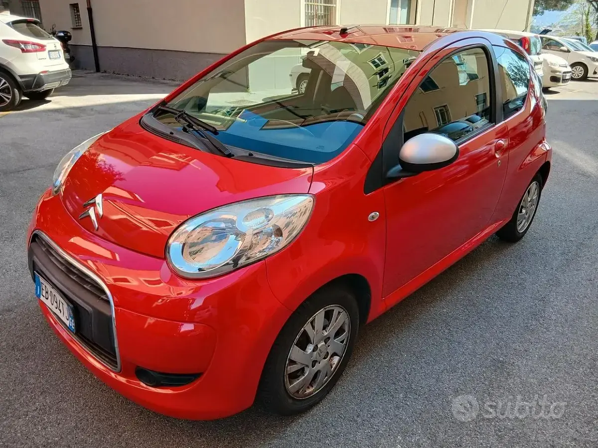 Usata Citroën C1 68 CV (50 kW) 2010 Rosso Utilitaria