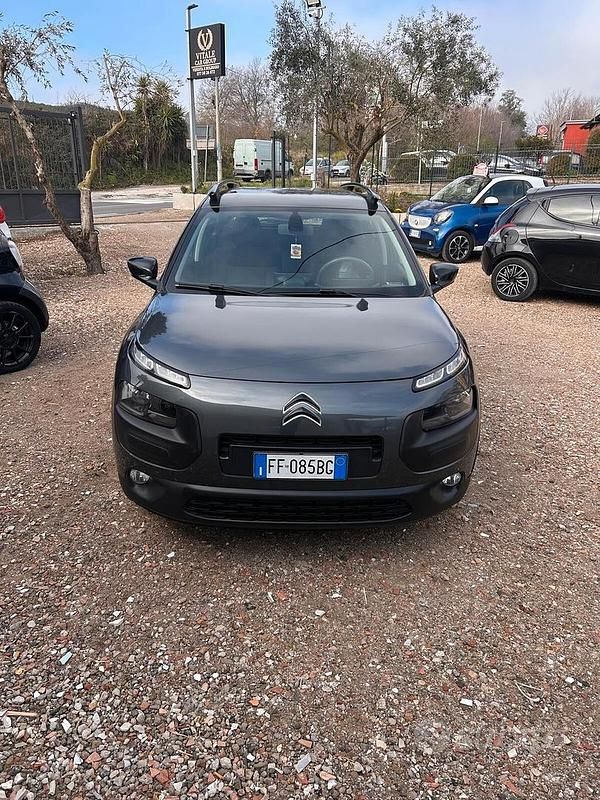 Usata Citroën C4 Cactus Shine 99 CV (72 kW) 2016 Grigio Utilitaria