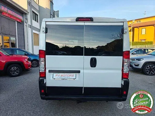 Usata Fiat Ducato 33 101 CV (74 kW) 2009 Bianco Furgone