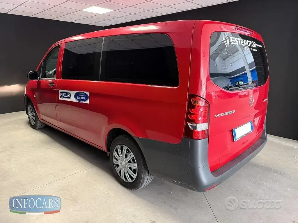 Usata Mercedes Vito Business 88 CV (64 kW) 2019 Rosso pastello Furgone