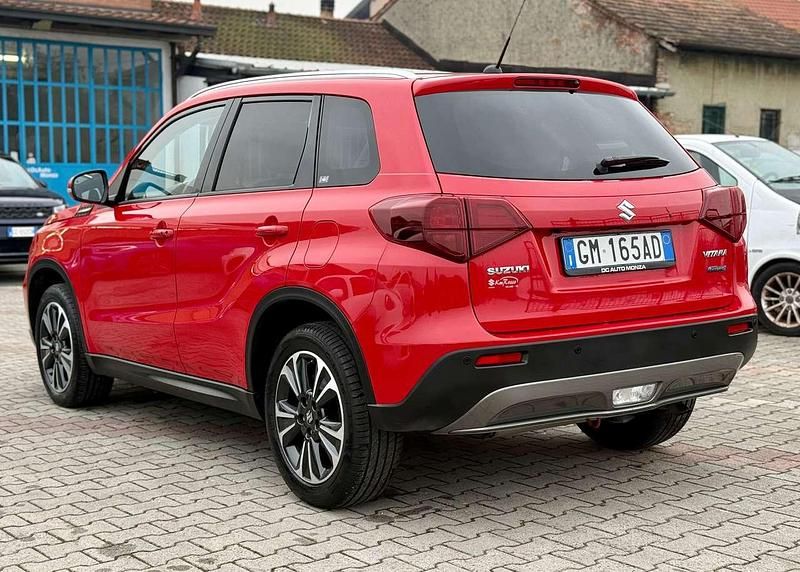 Usata Suzuki Vitara 102 CV (75 kW) 2023 Rosso SUV