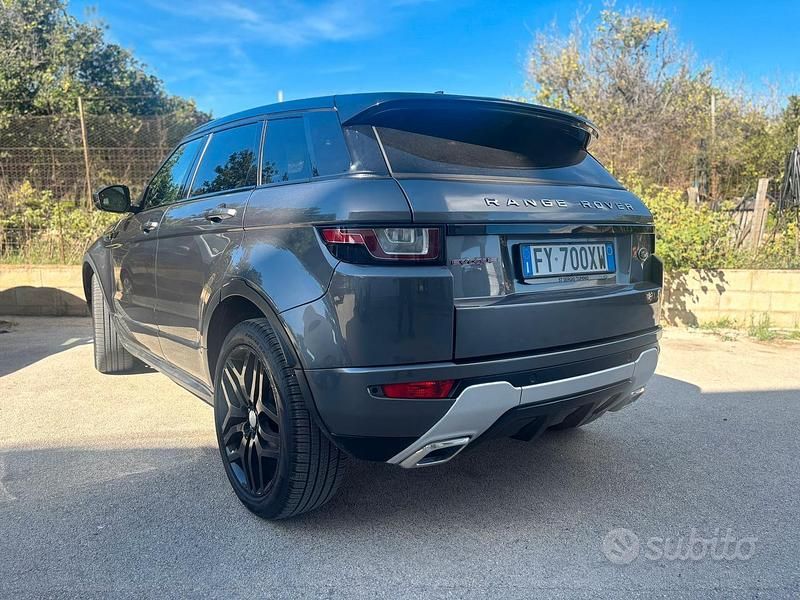 Usata Land Rover Range Rover evoque 150 CV (110 kW) 2016 Grigio Berlina
