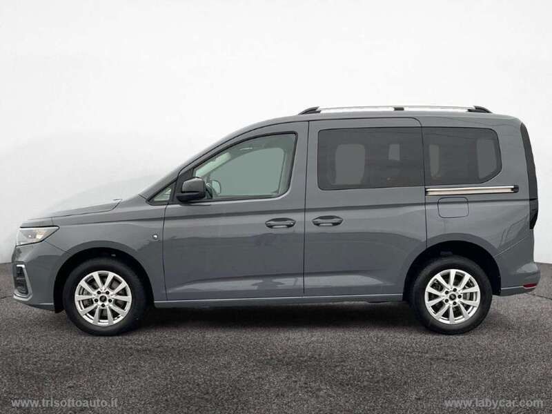 Usata Ford Tourneo Connect Titanium 114 CV (83 kW) 2023 Grigio Monovolume
