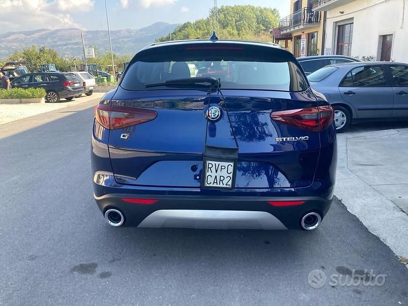 Usata Alfa Romeo Stelvio 190 CV (139 kW) 2019 Blu SUV
