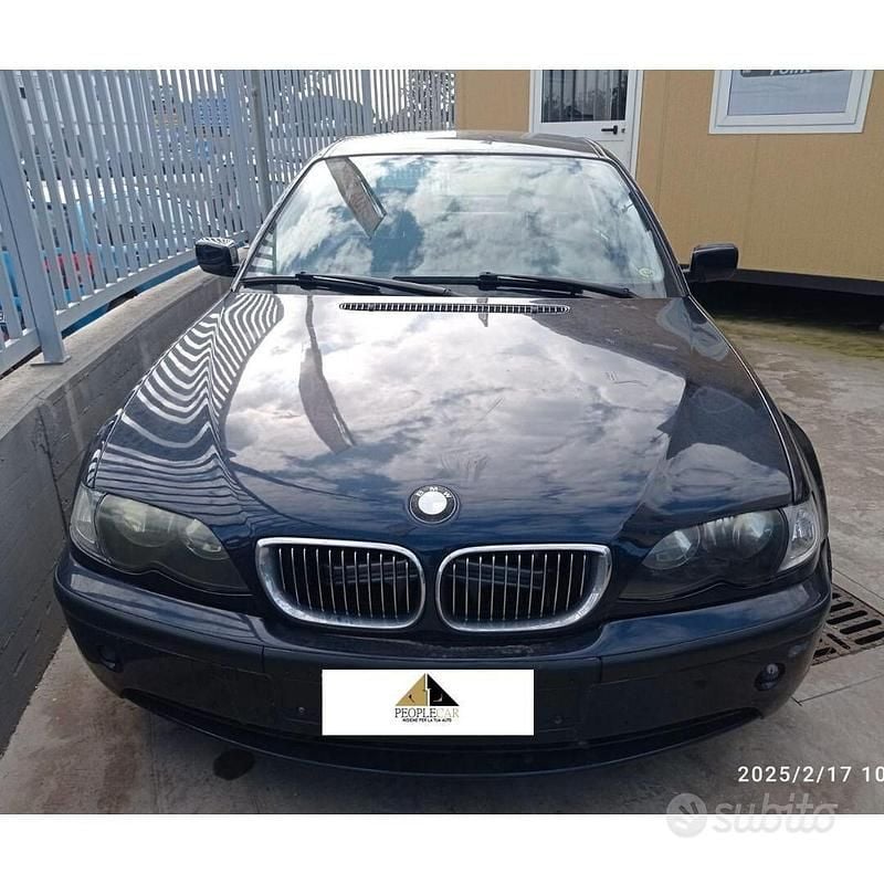 Usata BMW 320 Efficient Dynamics 149 CV (109 kW) 2003 Blu Berlina