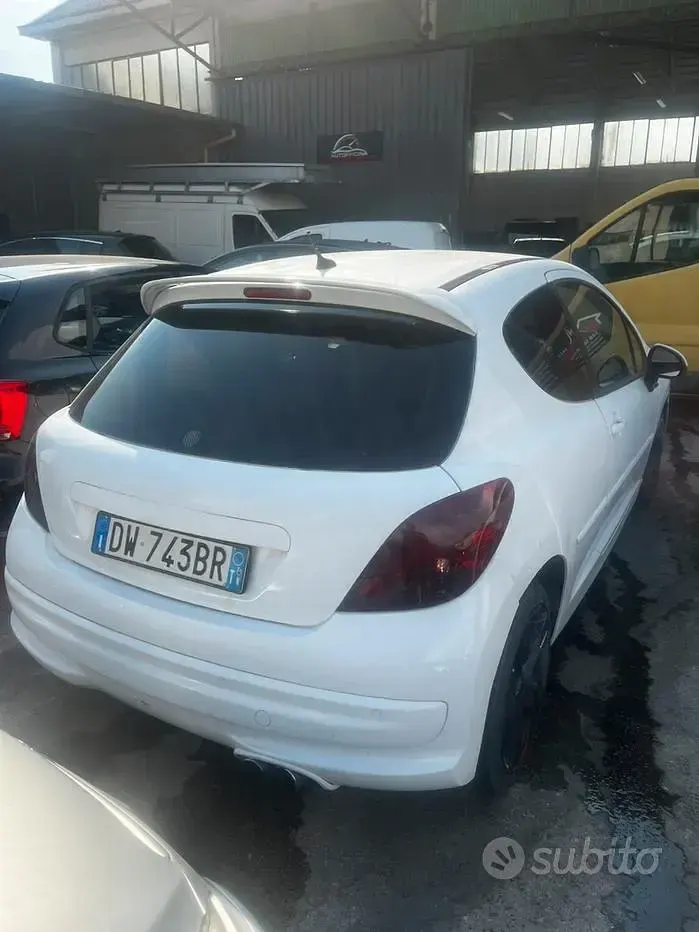 Usata Peugeot 207 174 CV (127 kW) 2009 Grigio Berlina