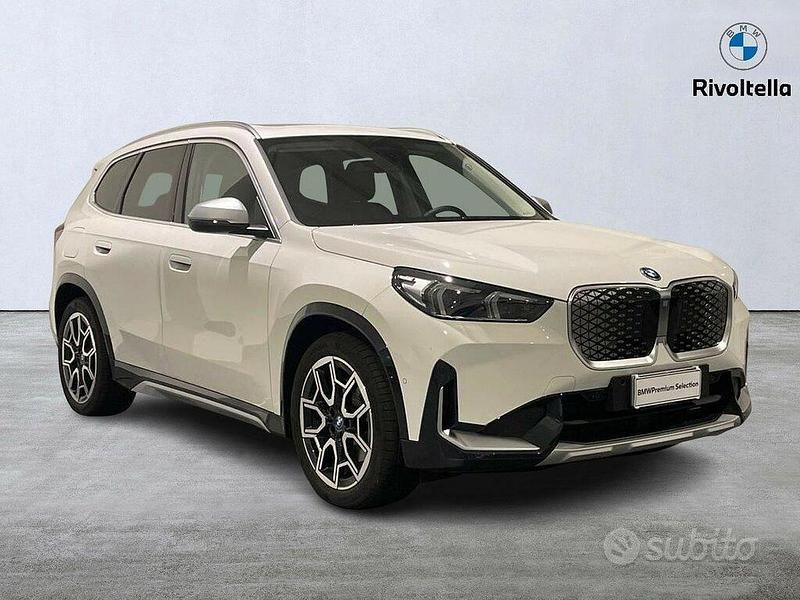 Nuova BMW iX1 xLine 2025 Bianco SUV