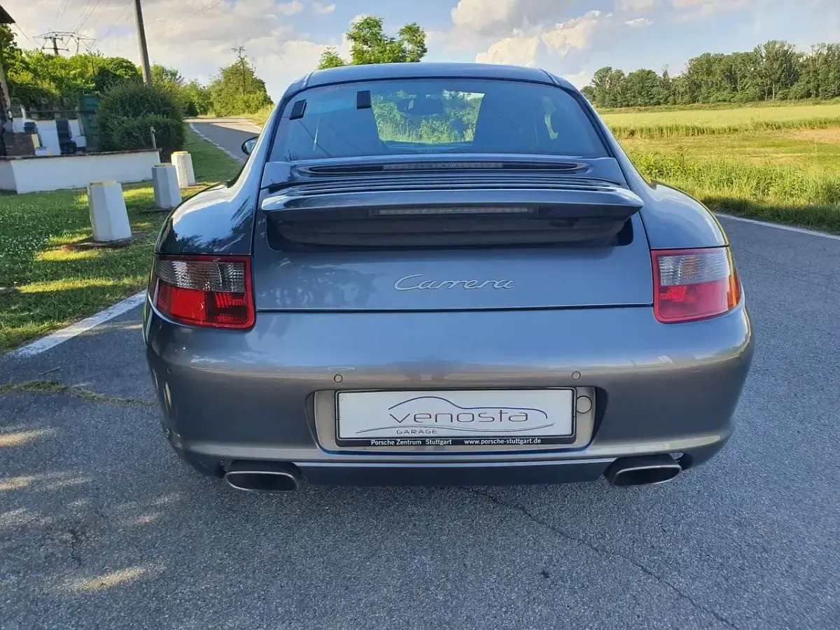 Usata Porsche 911 Carrera 325 CV (239 kW) 2005 Bronzo Coupé