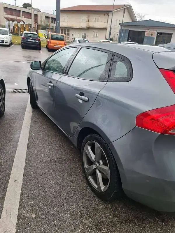 Usata Volvo V40 Business Edition 120 CV (88 kW) 2019 Berlina