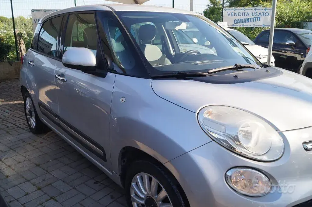 Usata Fiat 500L Lounge 105 CV (77 kW) 2013 Grigio Monovolume