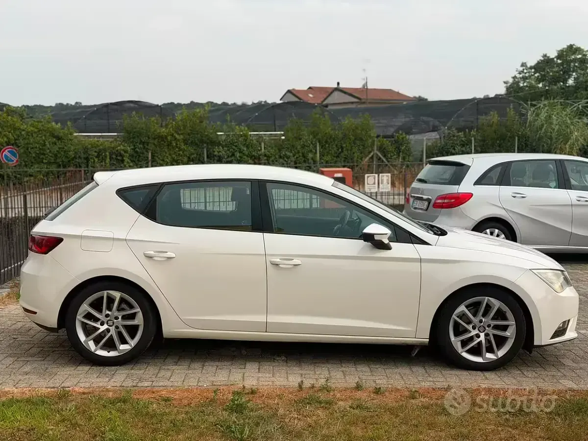 Usata Seat Leon Style 105 CV (77 kW) 2014 Bianco Berlina