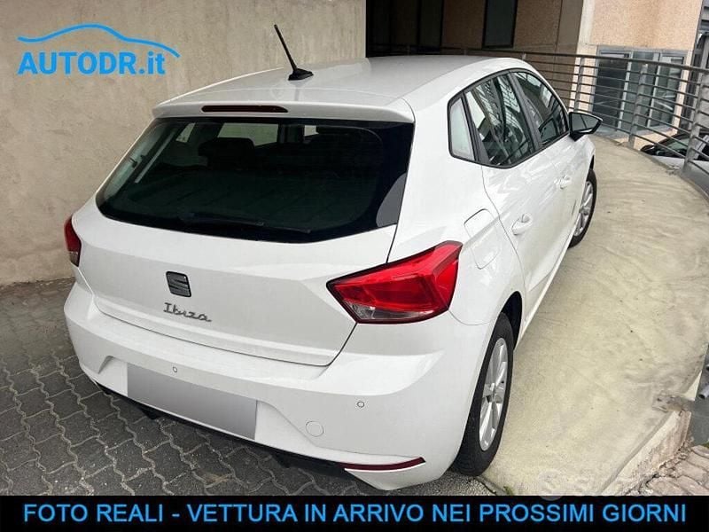 Usata Seat Ibiza Style 90 CV (66 kW) 2022 Bianco Utilitaria