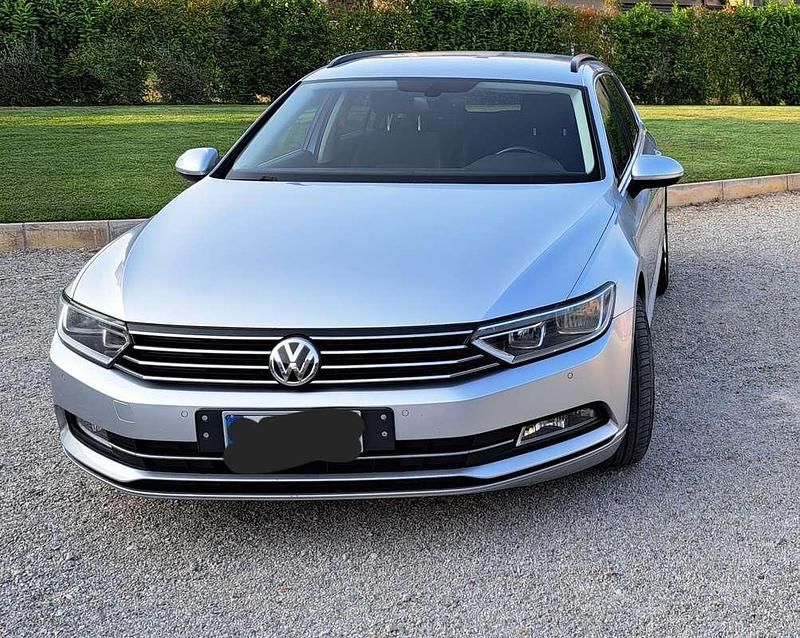 Usata VW Passat Business 120 CV (88 kW) 2016 Argento Station wagon