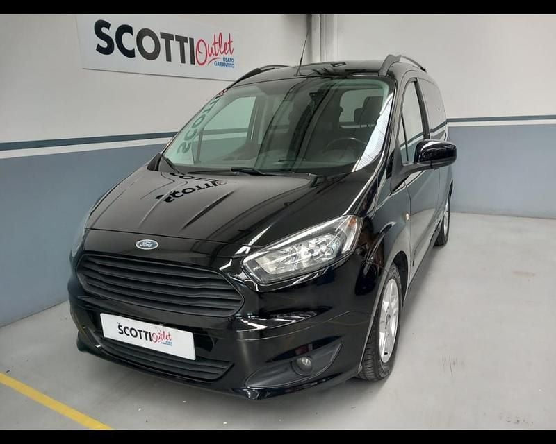 Usata Ford Tourneo Courier Titanium 95 CV (69 kW) 2017 Nero Monovolume