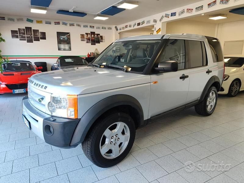 Argento Usata 2007 Land Rover Discovery 3 SUV | 7990 € (Buon prezzo) - Immagine 1/4