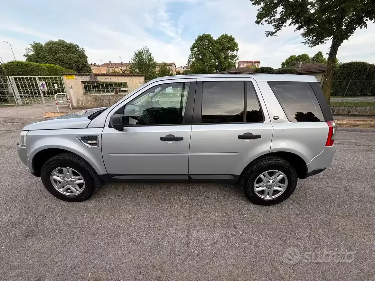 Usata Land Rover Freelander 2 160 CV (117 kW) 2009 Grigio SUV