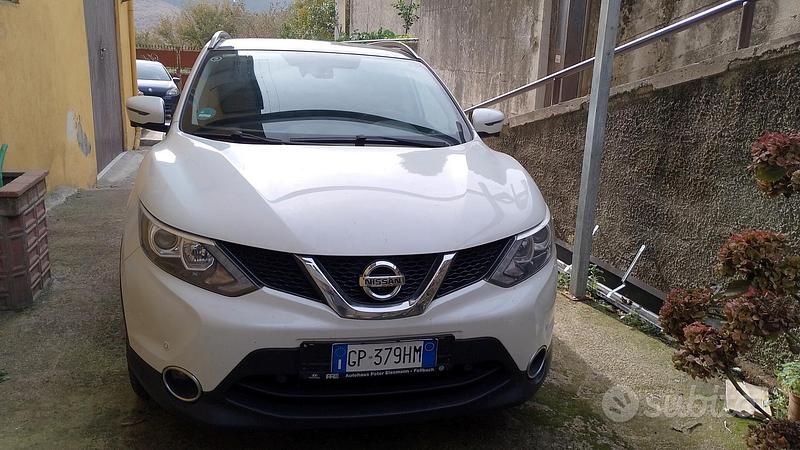Usata Nissan Qashqai 163 CV (119 kW) 2017 Bianco SUV