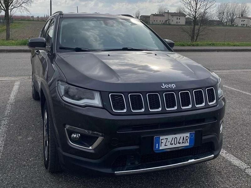 Usata Jeep Compass Limited 140 CV (102 kW) 2019 Grigio SUV