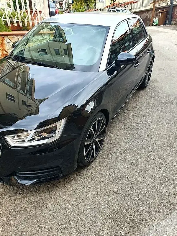 Usata Audi A1 Sportback Ambiente 116 CV (85 kW) 2018 Nero Utilitaria