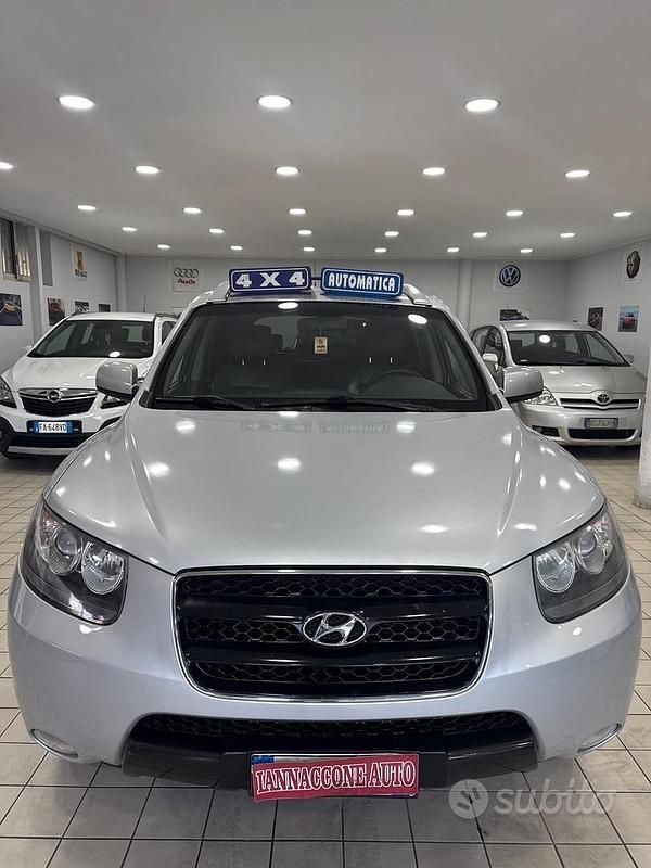 Usata Hyundai Santa Fe 197 CV (144 kW) 2010 Grigio SUV