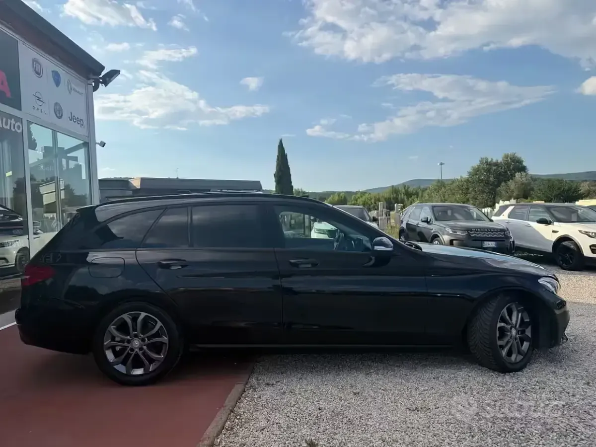 Usata Mercedes C220 Premium 170 CV (125 kW) 2015 Nero Station wagon