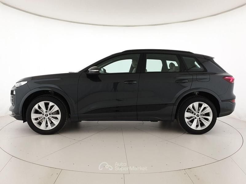 Usata Audi Q6 e-tron Advanced 119 kW (163 CV) 2025 Gray SUV