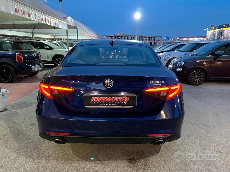 Usata Alfa Romeo Giulia Business 180 CV (132 kW) 2018 Blu Berlina