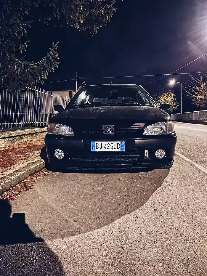 Usata Peugeot 106 118 CV (86 kW) 2000 Nero Utilitaria