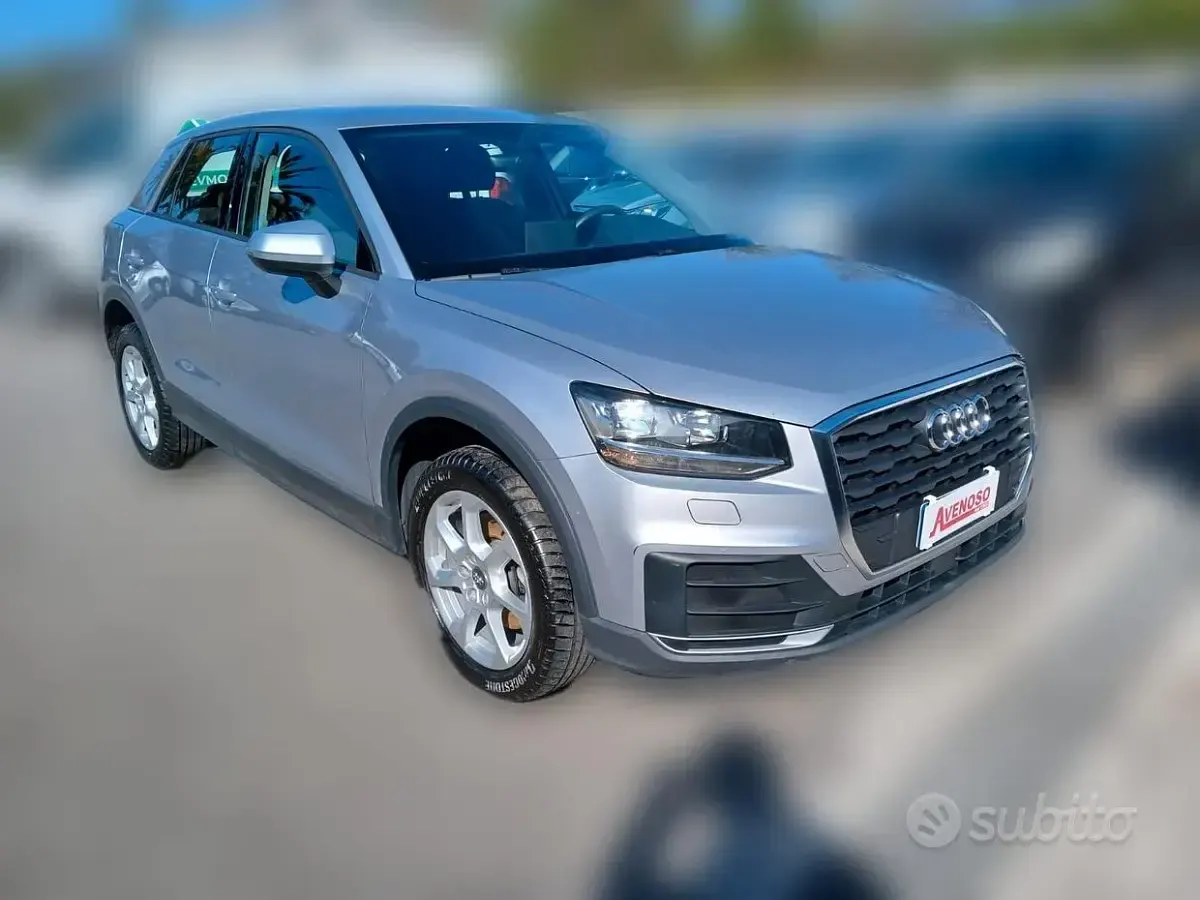 Usata Audi Q2 Business 116 CV (85 kW) 2017 Grigio SUV