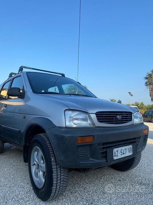 Usata Daihatsu Terios 2000 Grigio SUV