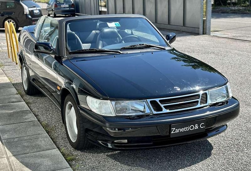 Usata Saab 900 Cabriolet 185 CV (136 kW) 1997 Nero Cabrio