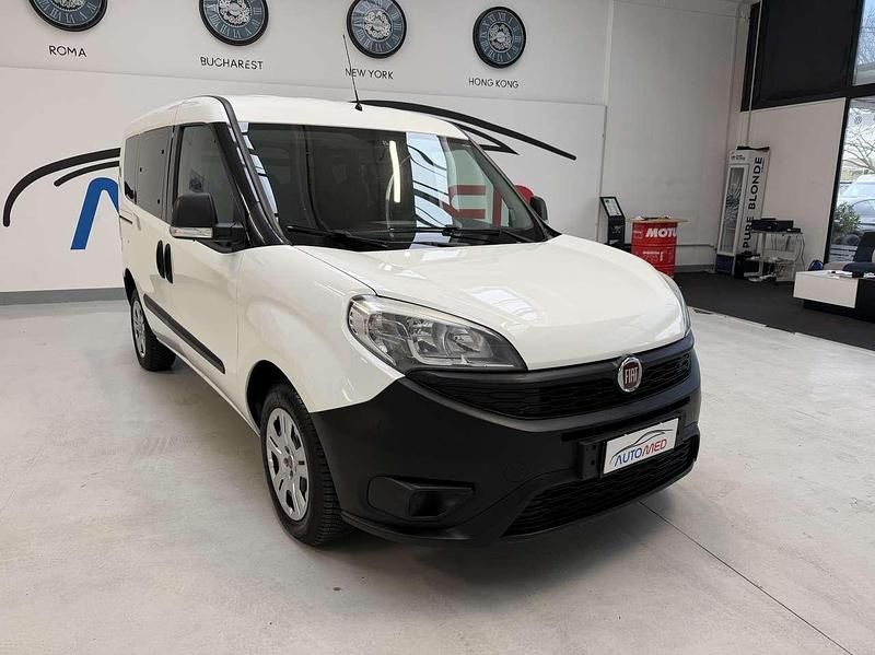 Usata Fiat Doblò Active 90 CV (66 kW) 2015 Bianco Monovolume