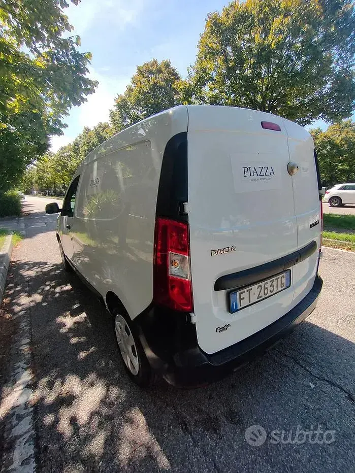 Usata Dacia Dokker 75 CV (55 kW) 2019 Bianco Monovolume