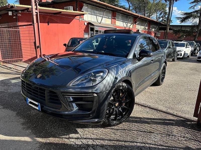 Usata Porsche Macan Turbo 441 CV (324 kW) 2020 Grigio SUV