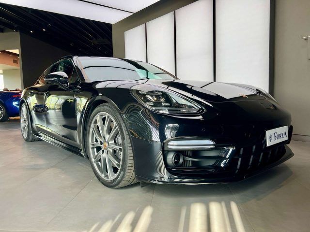 Usata Porsche Panamera Platinum Edition 480 CV (353 kW) 2022 Nero Berlina