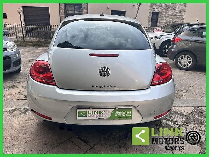 Usata VW Beetle Sportline 140 CV (102 kW) 2012 Bianco Utilitaria