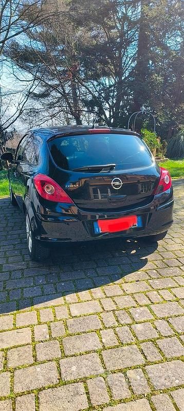 Usata Opel Corsa Club 86 CV (63 kW) 2012 Utilitaria