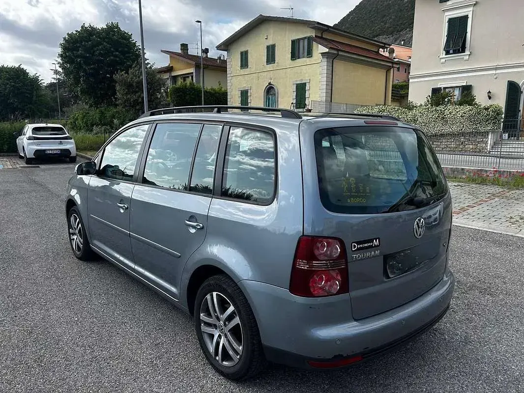 Usata VW Touran Conceptline 102 CV (75 kW) 2008 Grigio Monovolume