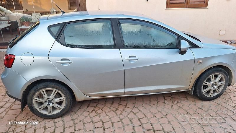 Usata Seat Ibiza Stylance 85 CV (62 kW) 2009 Grigio Berlina