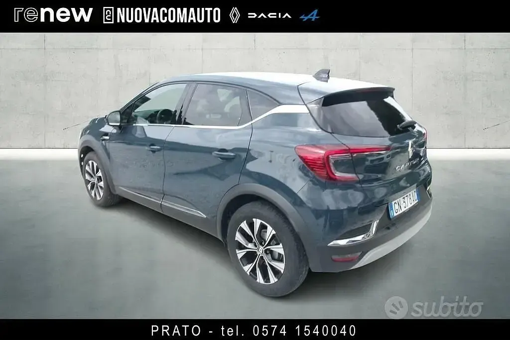 Usata Renault Captur Intens 101 CV (74 kW) 2023 Blu SUV