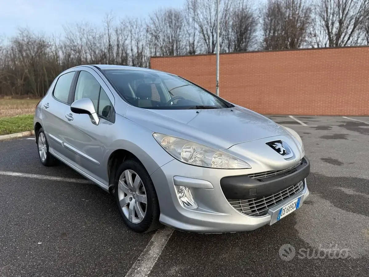 Occasion Peugeot 308 120 ch (88 kW) 2008 Gris Berline