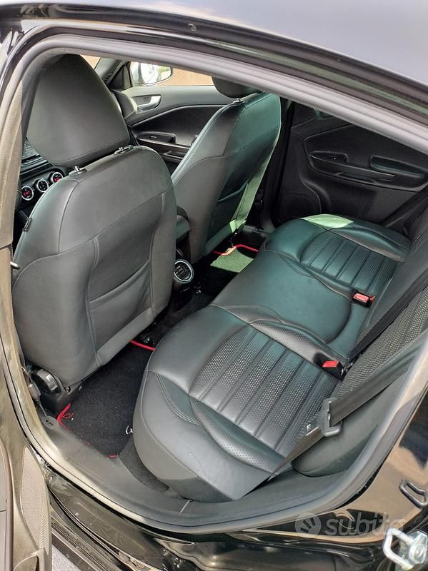 Usata Alfa Romeo Giulietta Sprint 150 CV (110 kW) 2016 Nero Utilitaria