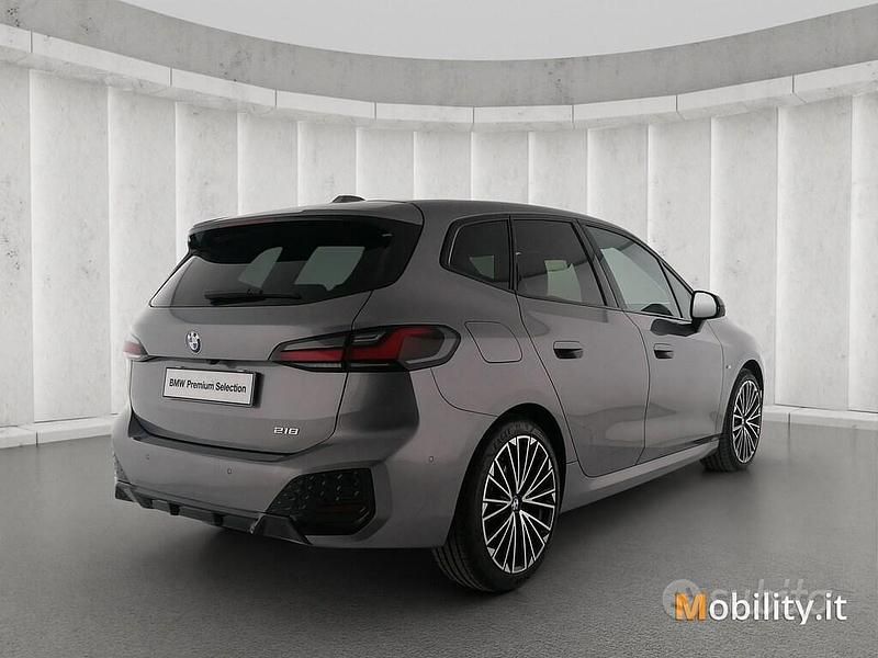 Usata BMW 218 Active Tourer M Sport 150 CV (110 kW) 2024 Skyscraper grey metallic Monovolume