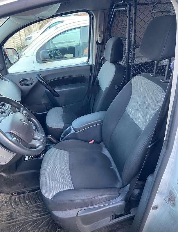 Usado Renault Kangoo 90 CV (66 kW) 2017 Blanco Monovolumen