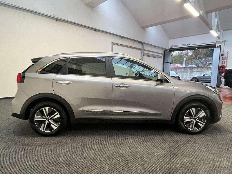 Usata Kia Niro Style 105 CV (77 kW) 2022 Grigio SUV