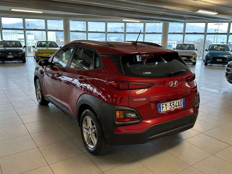 Usata Hyundai Kona 116 CV (85 kW) 2019 Bordeaux SUV