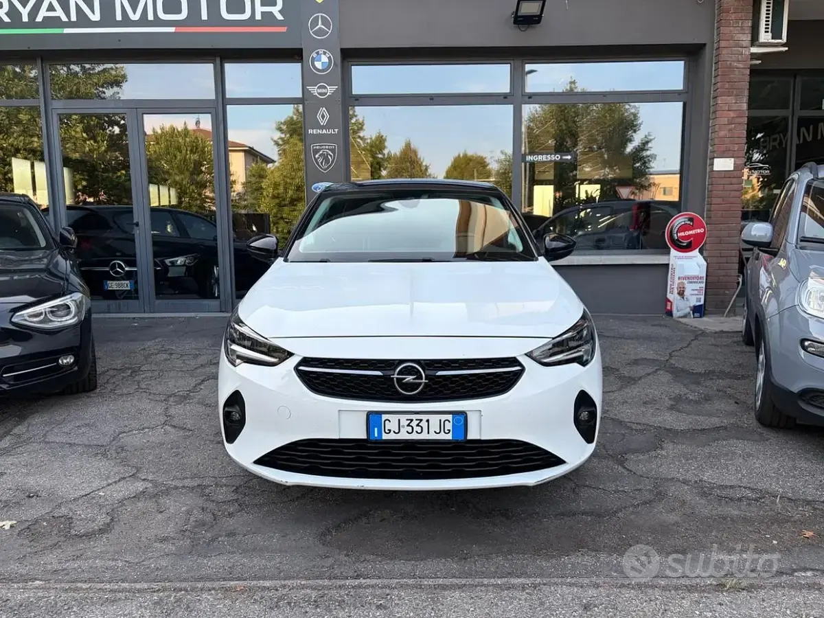 Usata Opel Corsa Design & Tech 75 CV (55 kW) 2022 Bianco Utilitaria